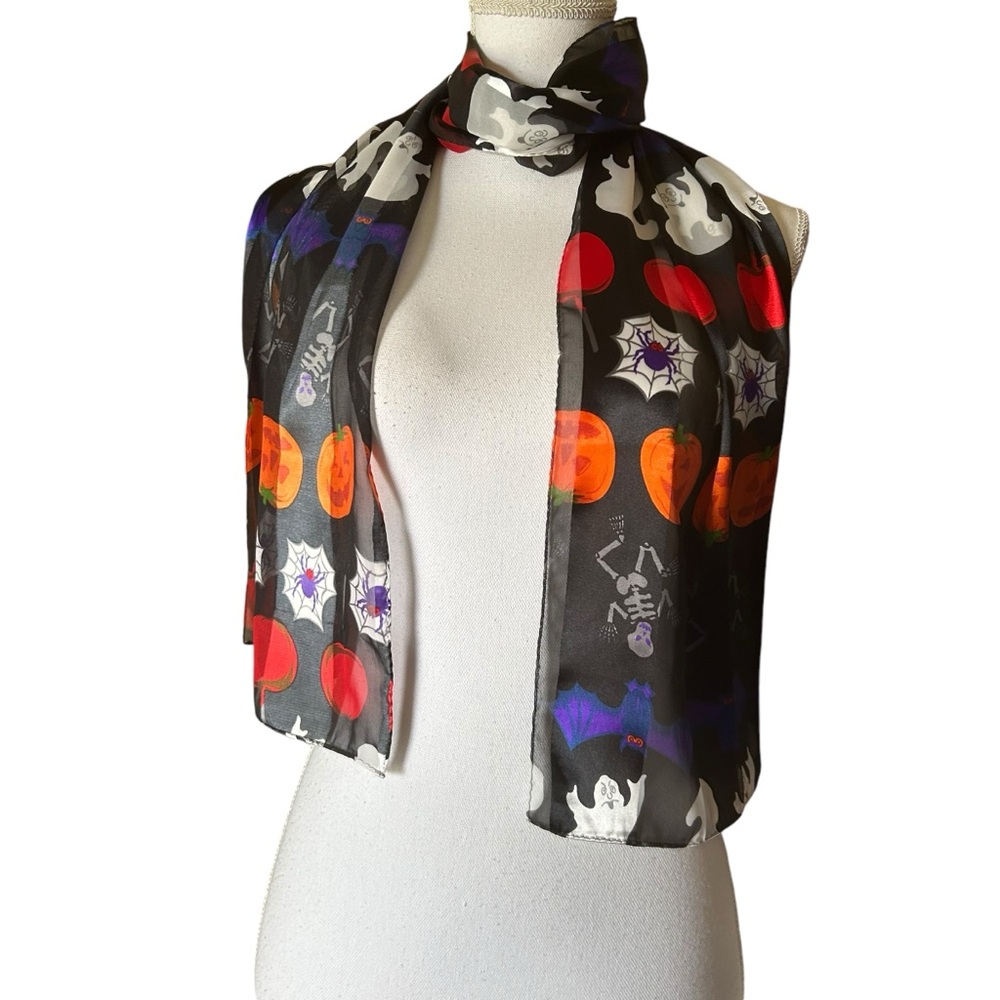 Echo vintage Halloween  long scarf/wrap light airy pumpkin spider whimsical
